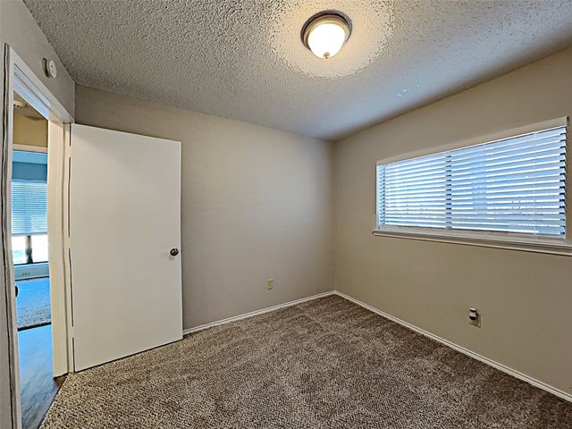 3404 Vine Ridge, Bedford, TX 76021