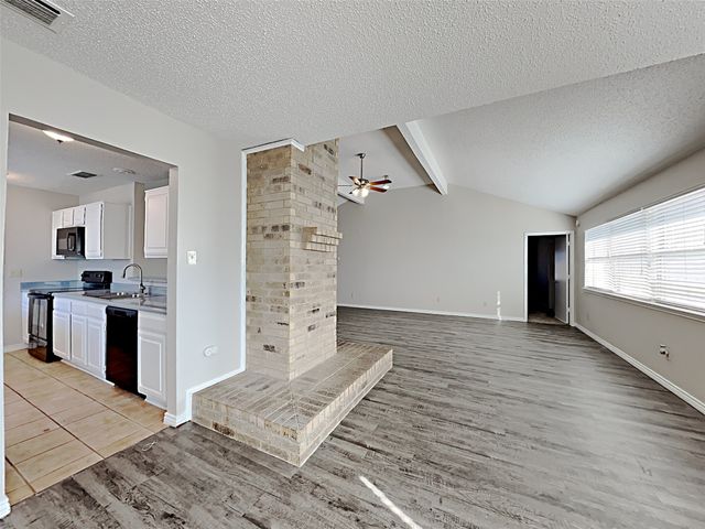 3404 Vine Ridge, Bedford, TX 76021
