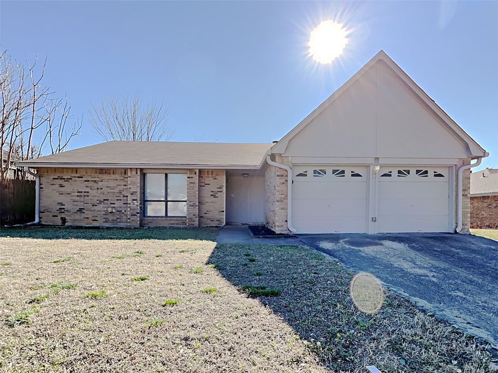 3404 Vine Ridge, Bedford, TX 76021