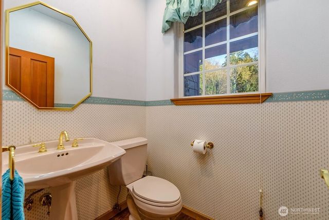 3250 E State Route 302, Belfair, WA 98528