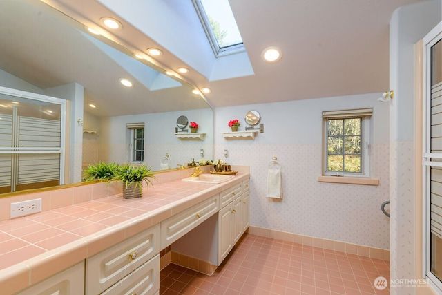 3250 E State Route 302, Belfair, WA 98528