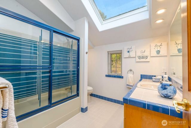 3250 E State Route 302, Belfair, WA 98528