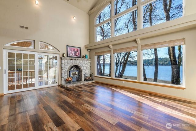 3250 E State Route 302, Belfair, WA 98528