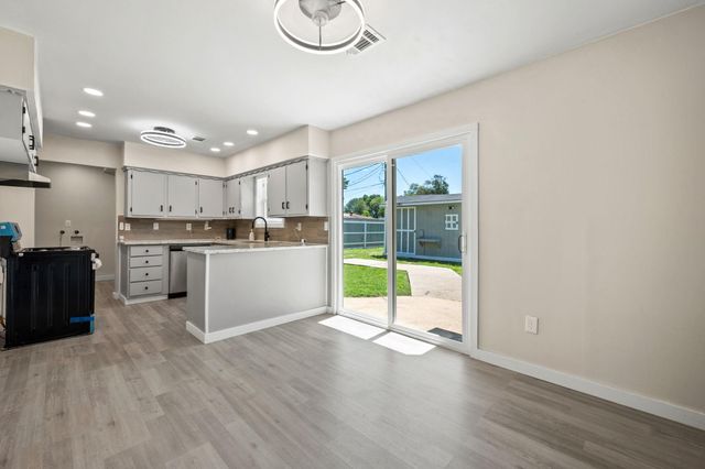 14902 Elmtex Drive, Humble, TX 77396