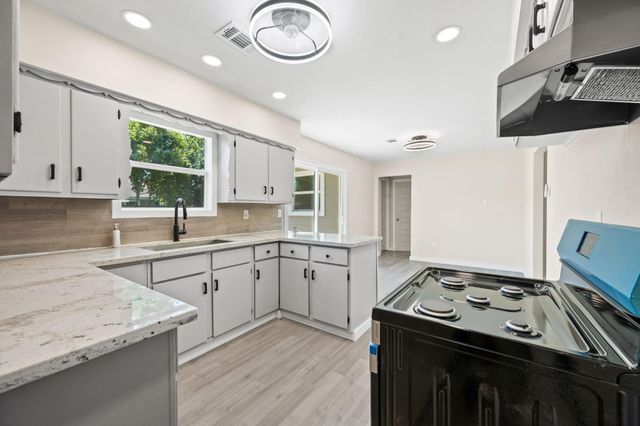 14902 Elmtex Drive, Humble, TX 77396