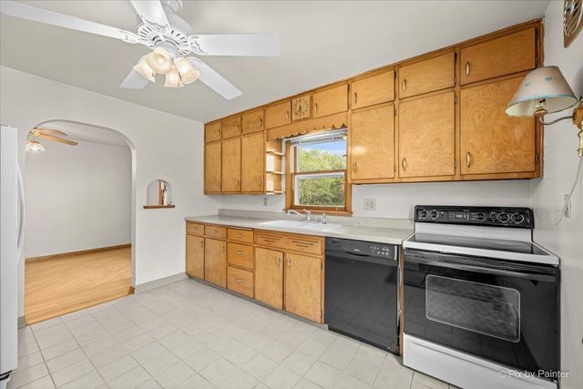 11611 152nd AVENUE, Kenosha, WI 53142
