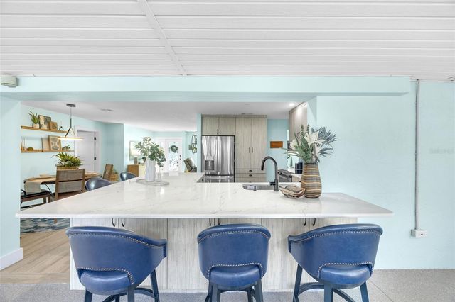 1015 SPINDLE PALM WAY, Apollo Beach, FL 33572