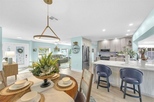 1015 SPINDLE PALM WAY, Apollo Beach, FL 33572