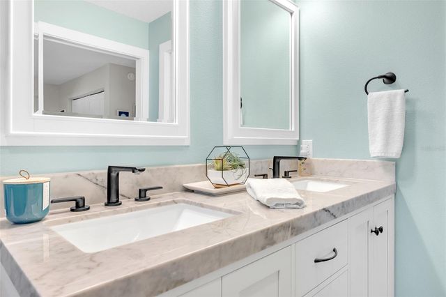 1015 SPINDLE PALM WAY, Apollo Beach, FL 33572