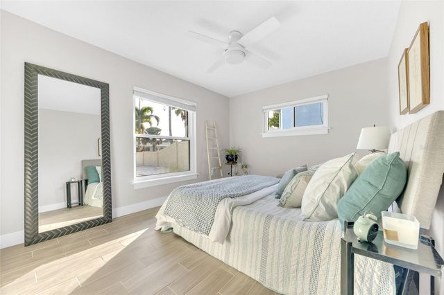 1015 SPINDLE PALM WAY, Apollo Beach, FL 33572