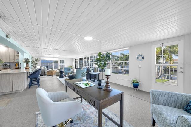 1015 SPINDLE PALM WAY, Apollo Beach, FL 33572