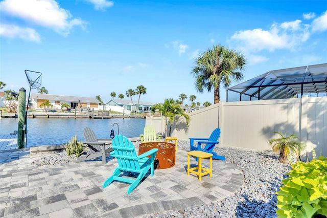 1015 SPINDLE PALM WAY, Apollo Beach, FL 33572