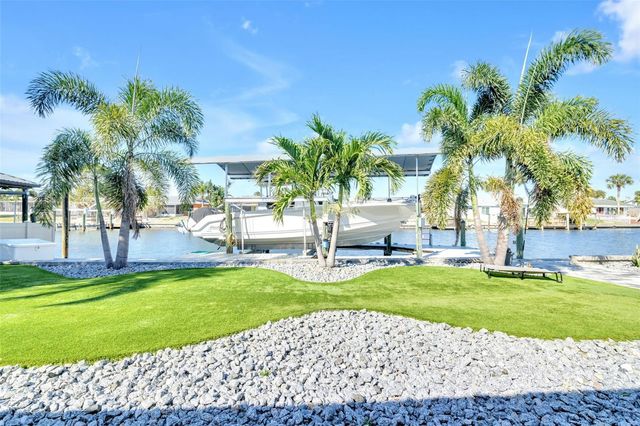 1015 SPINDLE PALM WAY, Apollo Beach, FL 33572