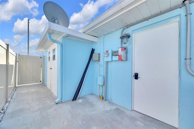 1015 SPINDLE PALM WAY, Apollo Beach, FL 33572