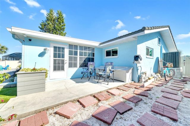 1015 SPINDLE PALM WAY, Apollo Beach, FL 33572