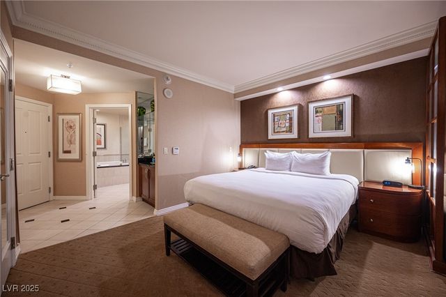 135 East HARMON Avenue 1017, Las Vegas, NV 89109