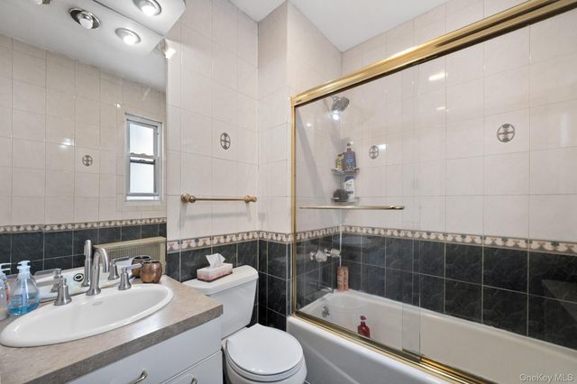 8514 123rd Street, Kew Gardens, NY 11415