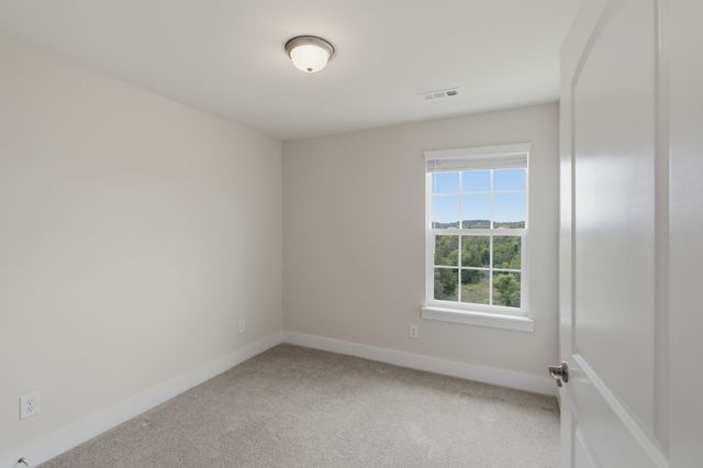 136 Dry Creek Commons Dr, Goodlettsville, TN 37072