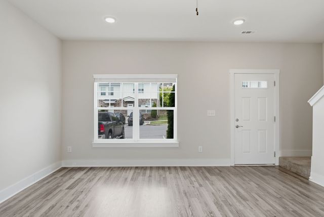 136 Dry Creek Commons Dr, Goodlettsville, TN 37072