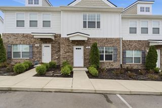 136 Dry Creek Commons Dr, Goodlettsville, TN 37072