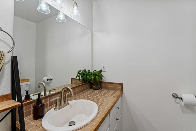 922 SW Spruce Street, Grants Pass, OR 97526