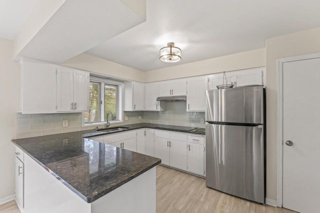9906 Concord DRIVE, Mequon, WI 53097
