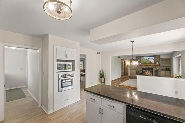 9906 Concord DRIVE, Mequon, WI 53097