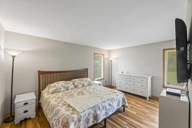 9906 Concord DRIVE, Mequon, WI 53097
