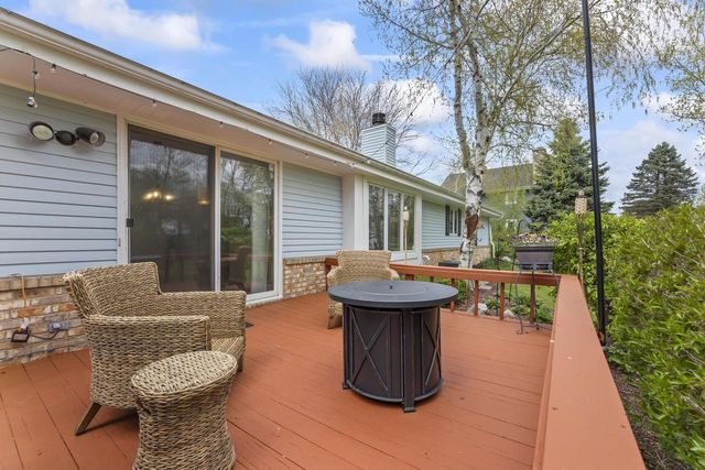 9906 Concord DRIVE, Mequon, WI 53097