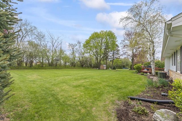 9906 Concord DRIVE, Mequon, WI 53097
