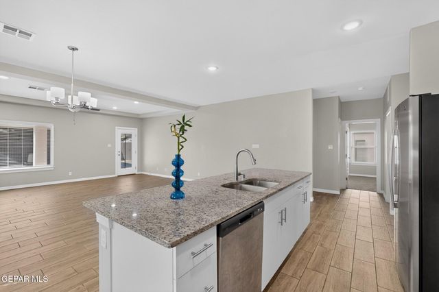 14488 JOHNNY MATA Drive, El Paso, TX 79938