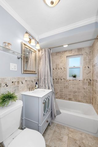 33 Jacqueline Rd D, Waltham, MA 02452