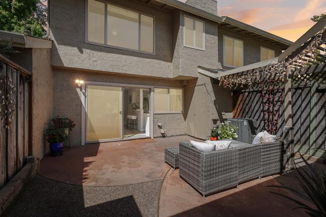 1522 De Rose, San Jose, CA 95126