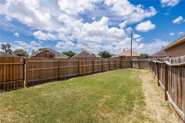 2626 Wool Dr, Corpus Christi, TX 78414