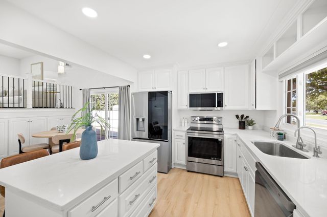 11516 100th Place N, Maple Grove, MN 55369