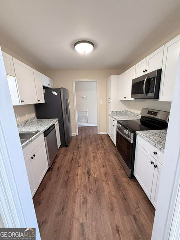 681 N Forest Lake Drive, Macon, GA 31210