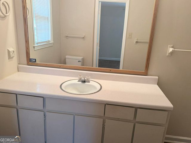 681 N Forest Lake Drive, Macon, GA 31210