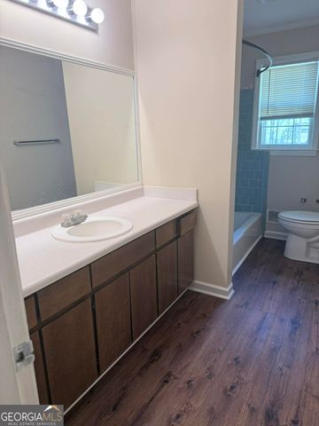 681 N Forest Lake Drive, Macon, GA 31210