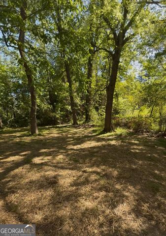 681 N Forest Lake Drive, Macon, GA 31210