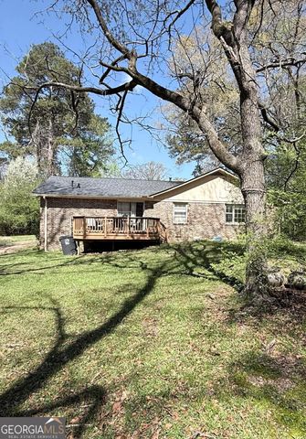 681 N Forest Lake Drive, Macon, GA 31210