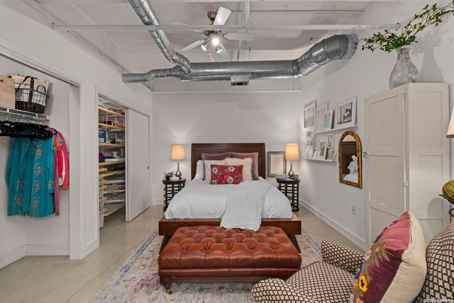 1401 S Flores St Apt 215, San Antonio, TX 78204