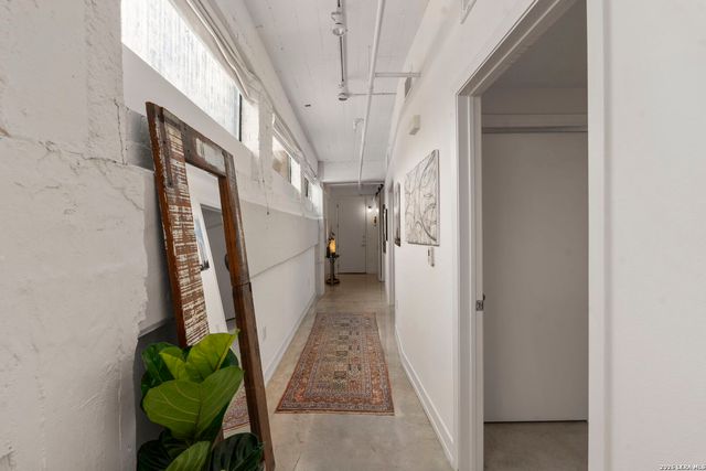 1401 S Flores St Apt 215, San Antonio, TX 78204