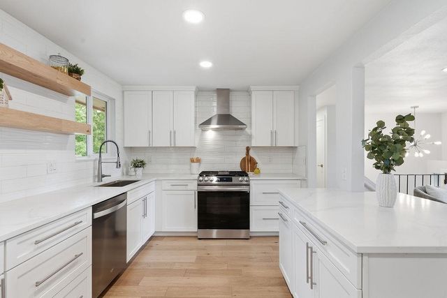 1405 E 35th Ave, Spokane, WA 99203