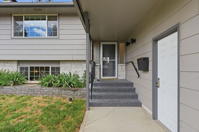1405 E 35th Ave, Spokane, WA 99203