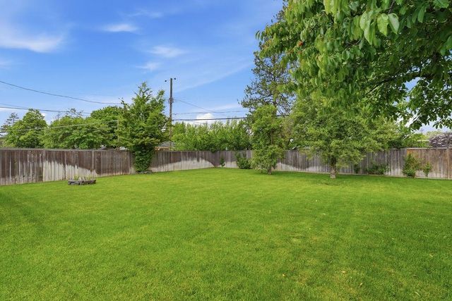 1405 E 35th Ave, Spokane, WA 99203