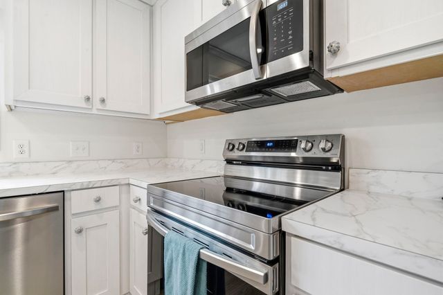 23 Crooked Island Circle, Murrells Inlet, SC 29576