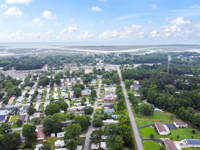 23 Crooked Island Circle, Murrells Inlet, SC 29576
