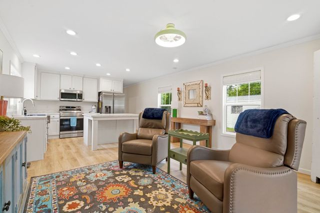 23 Crooked Island Circle, Murrells Inlet, SC 29576