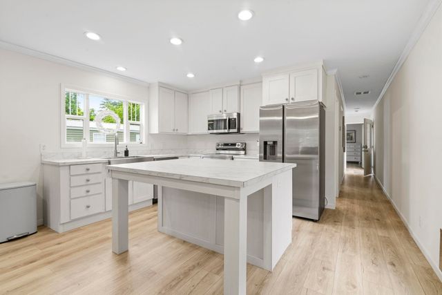 23 Crooked Island Circle, Murrells Inlet, SC 29576