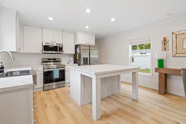 23 Crooked Island Circle, Murrells Inlet, SC 29576